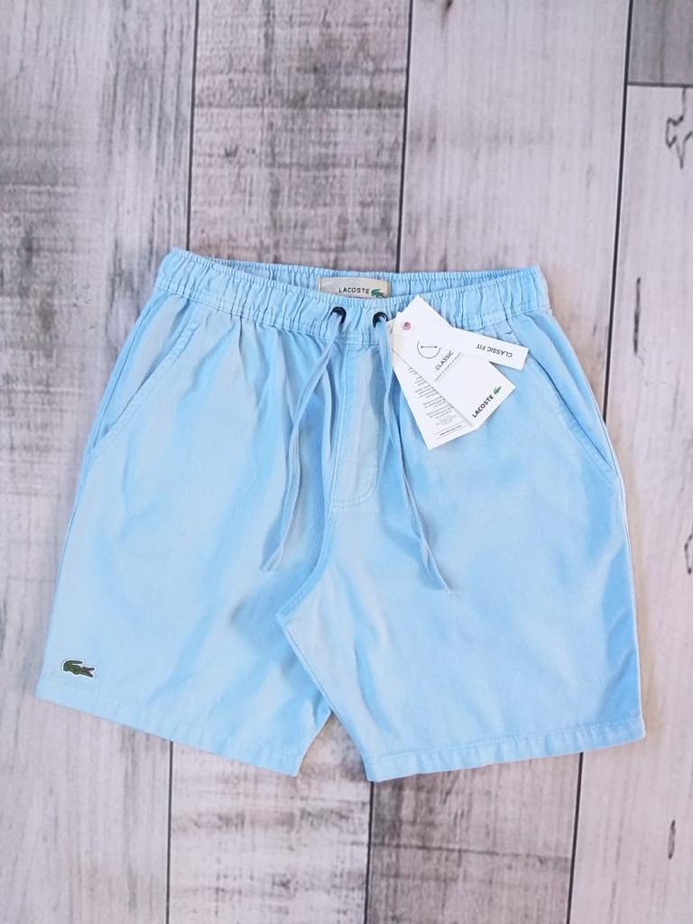 BERMUDA MAURICINHO LACOSTE - AZUL CLARA