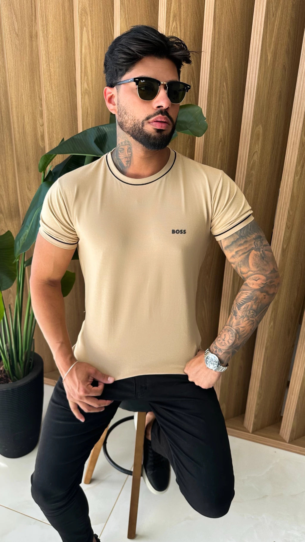 CAMISETA BOSS DETALHES - NUDE