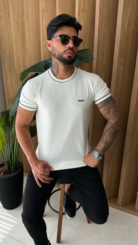 CAMISETA BOSS DETALHES - OFF WHITE