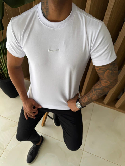 CAMISETA NIKE - TOTAL WHITE