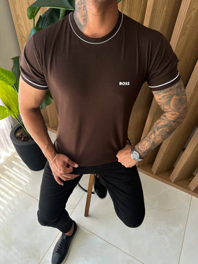 CAMISETA BOSS DETALHES - MARROM