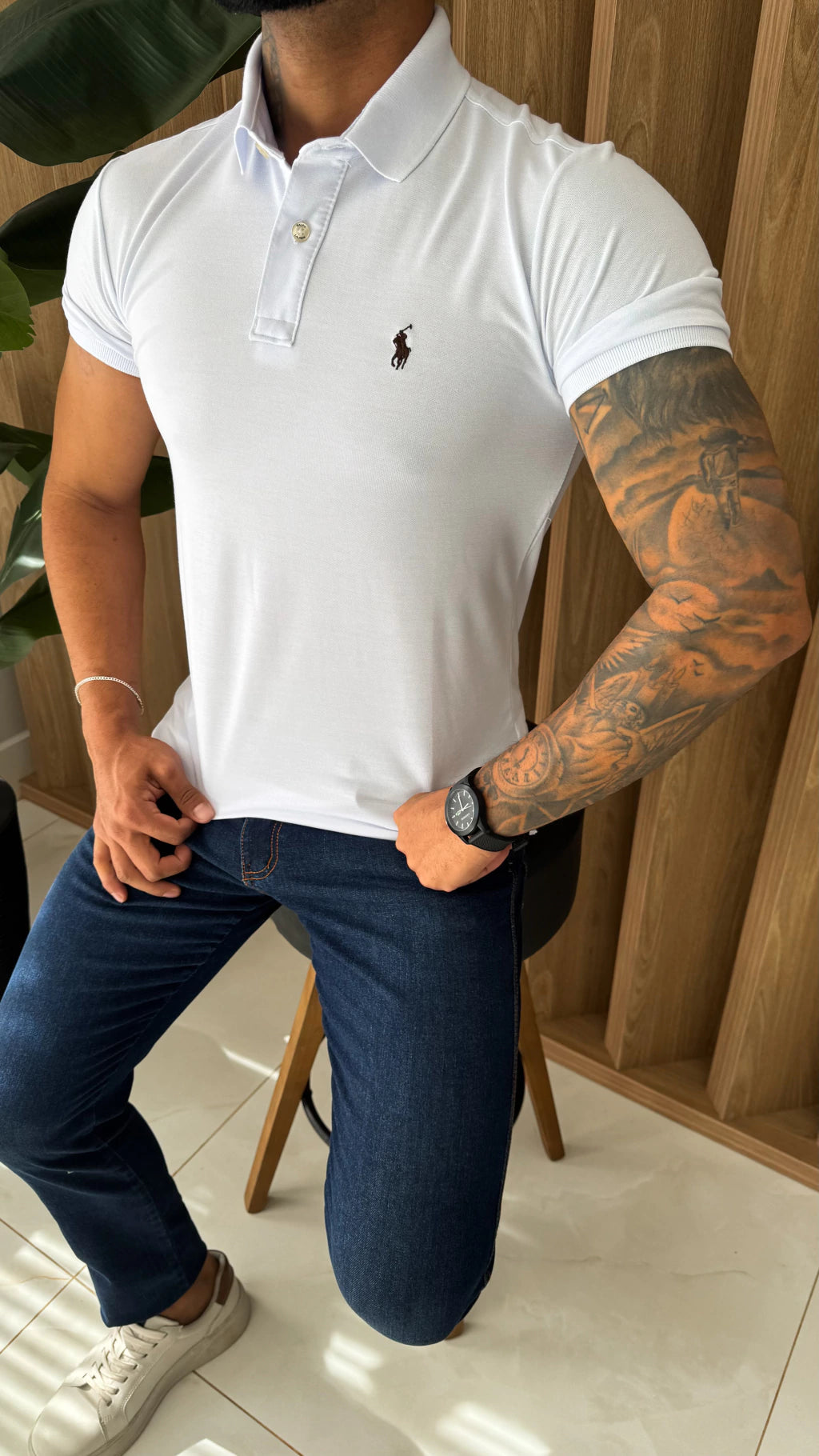 CAMISA GOLA POLO RALPH LAUREN SIMBOLO MARROM - BRANCA