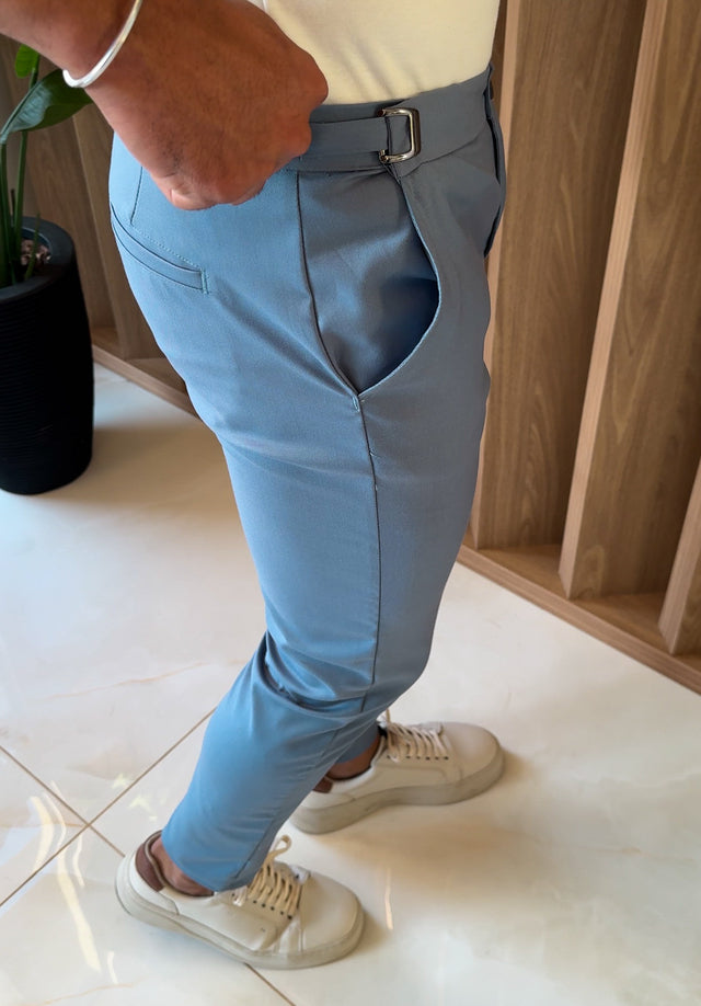 CALÇA ALFAIATARIA MONÂCO REGULÁVEL - AZUL CLARO