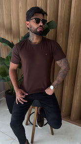 CAMISETA TOMMY BASIC - MARROM