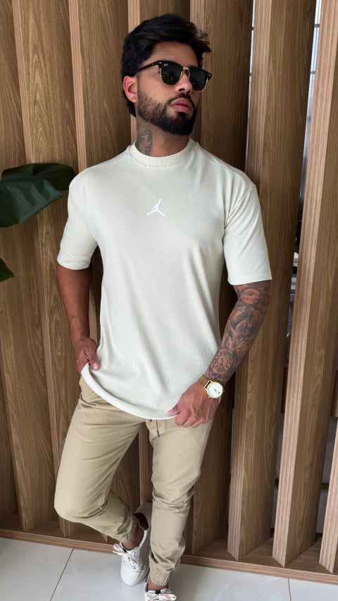 CAMISETA NIKE JORDAN OVERSIZED - NUDE