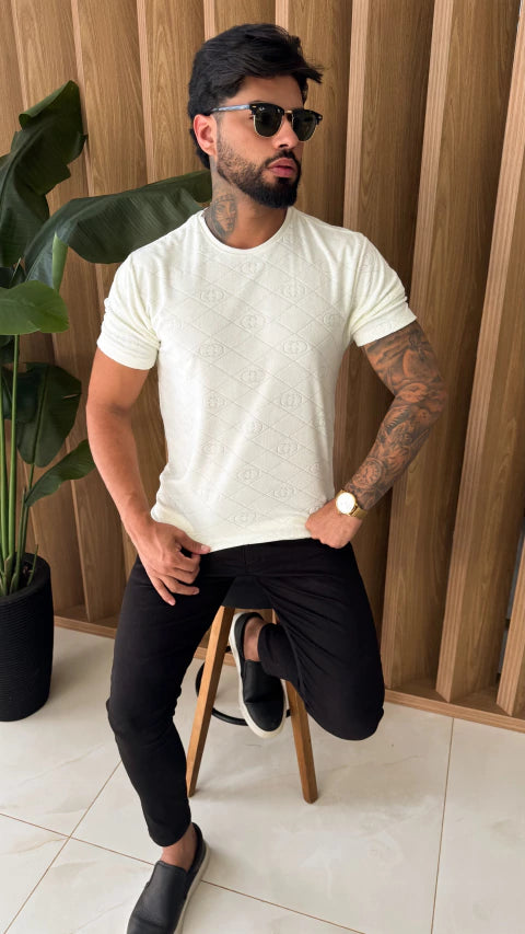 CAMISETA GUCCI PREMIUM DETALHES 3D - OFF WHITE