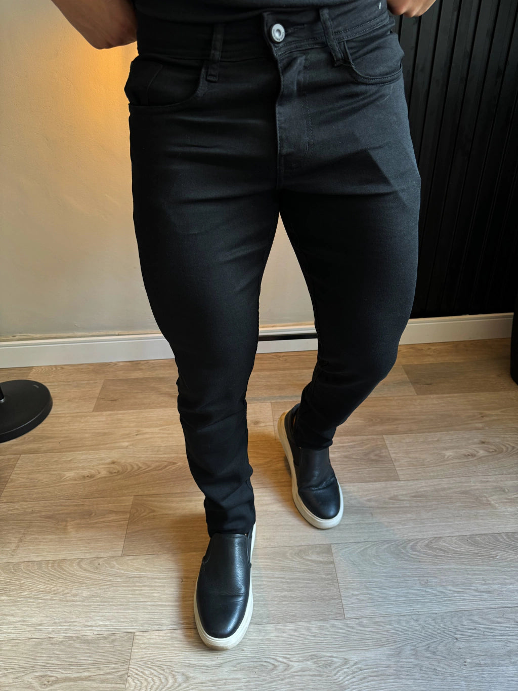 CALÇA JEANS CALVIN KLEIN - PRETA